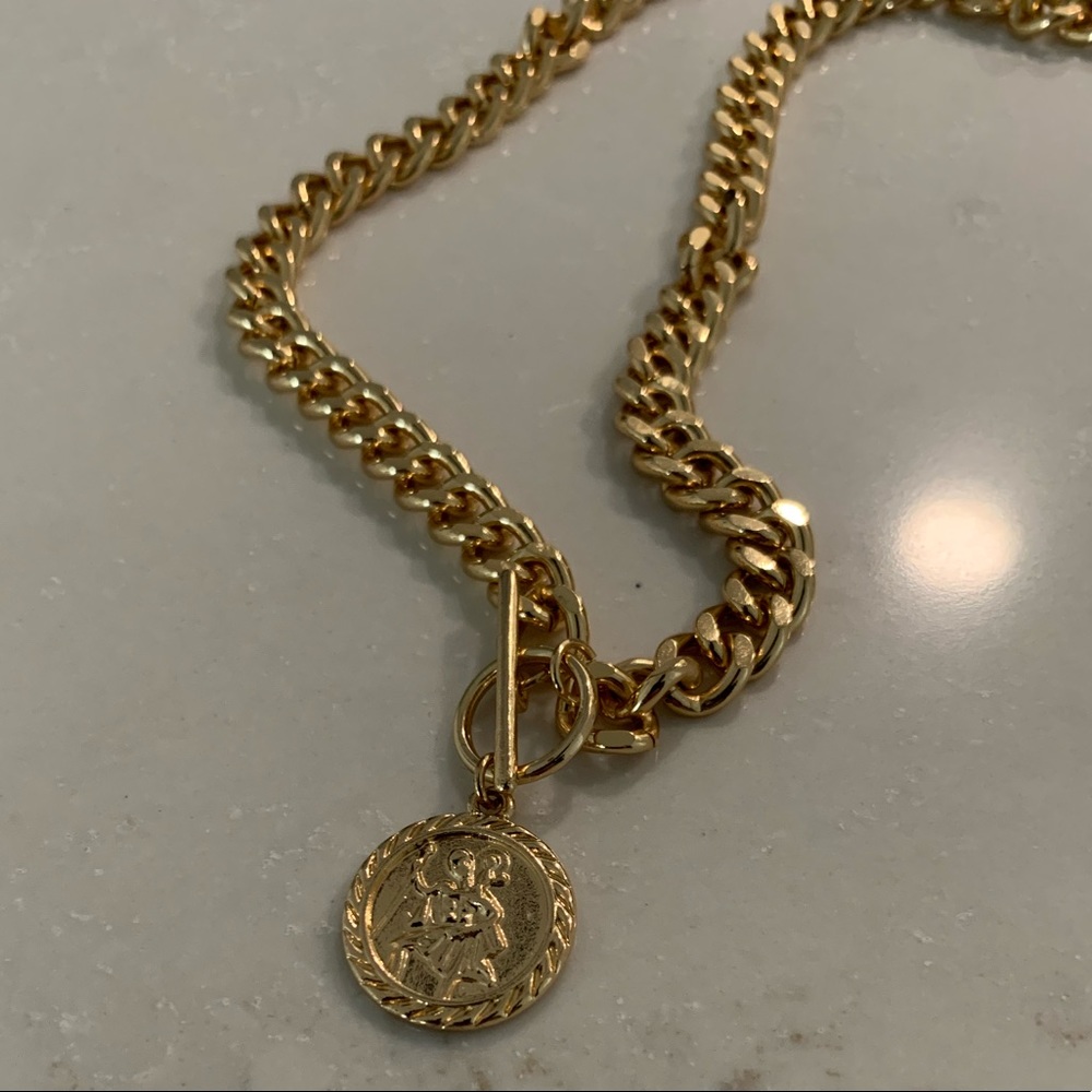 Gold Chunky Curb Chain Necklace